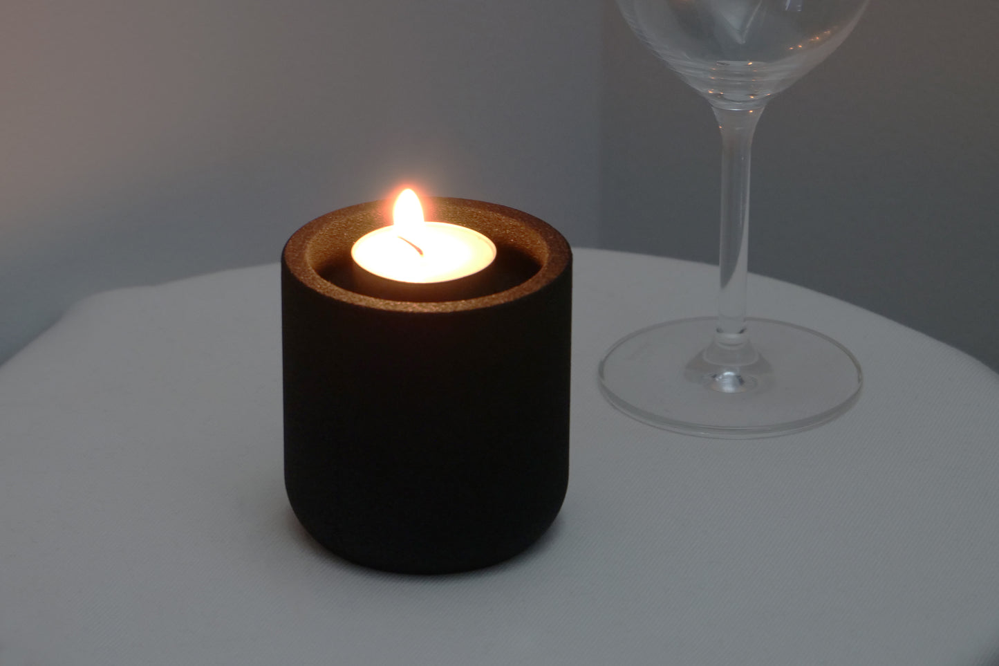 Tea candle holder